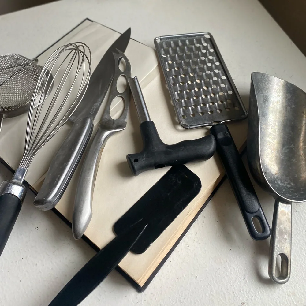 8 pcs Lot of kitchen Utensils tools cooking tools